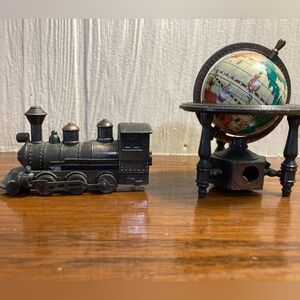 VTG Metal DieCast Minature Replica Spinning World Globe & Train Pencil Sharpener